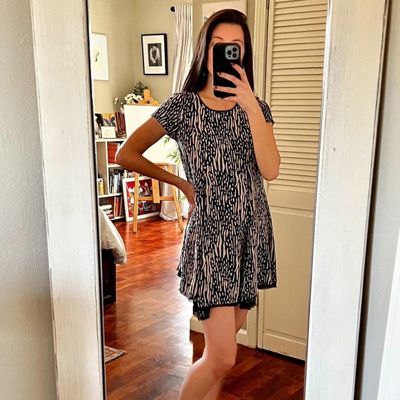 Urban Outfitters Dresses & Skirts - Silence & Noise black and brown short sleeve dress